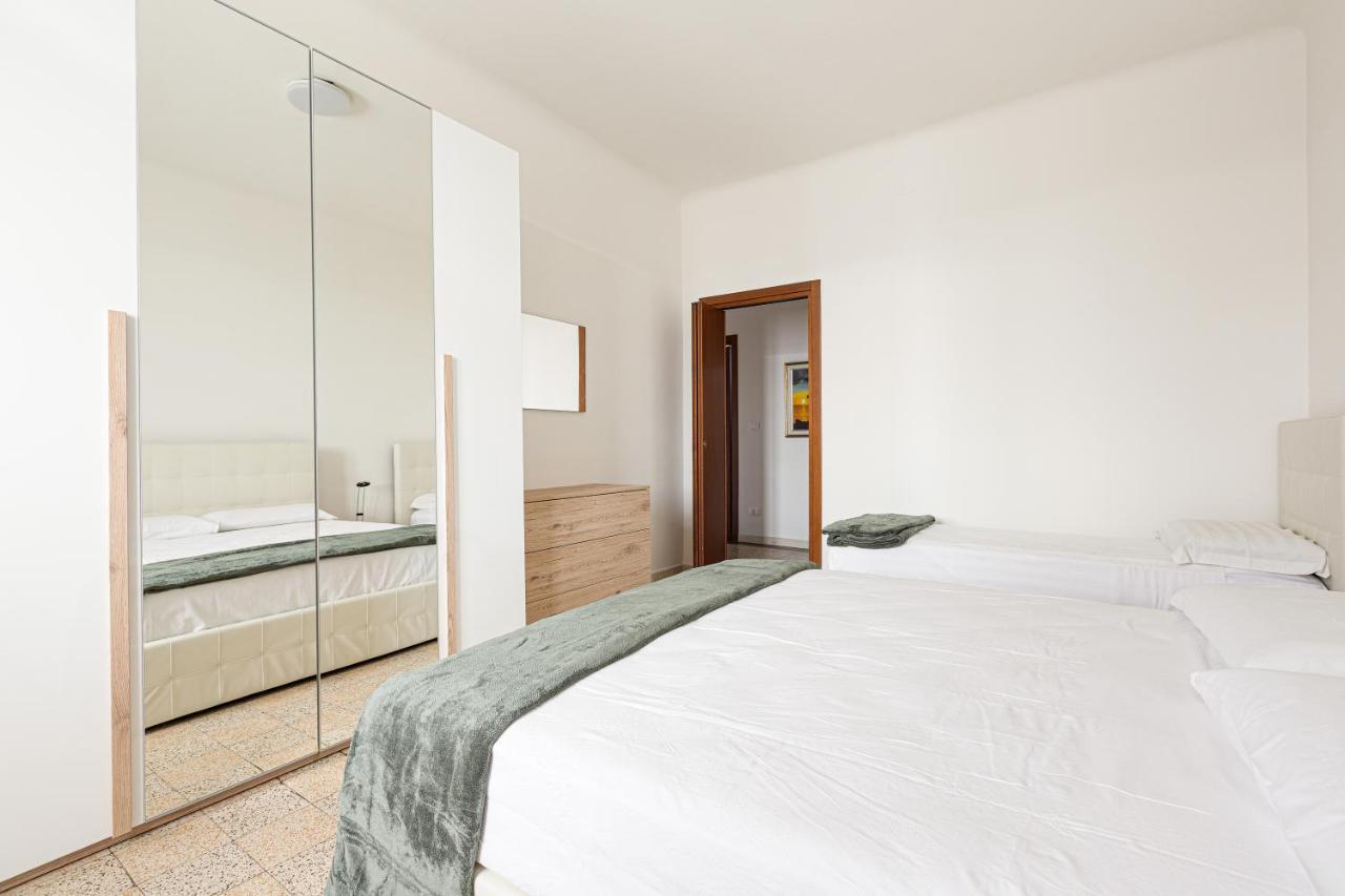Guesthost - Ca' Granda M5 Bright Apartment Милан Экстерьер фото